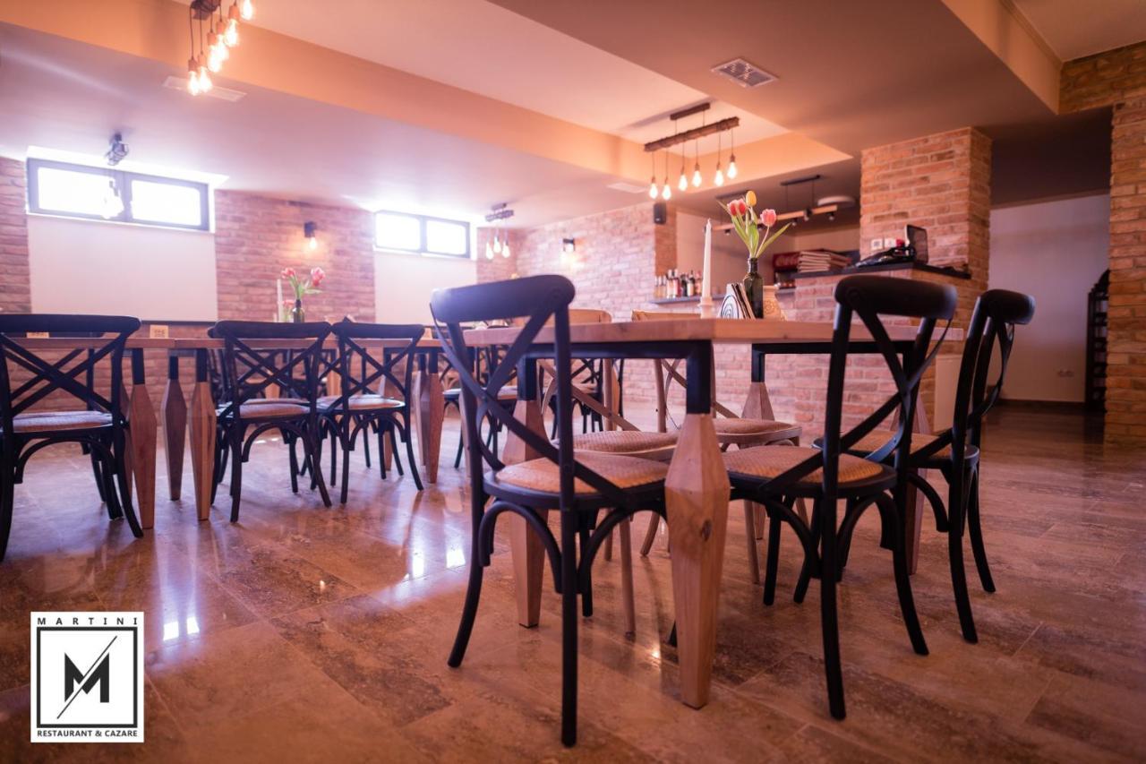 Martini Restaurant & Cazare Sebesel Exteriör bild
